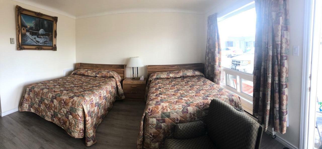 Century Motel Cornwall Exterior foto